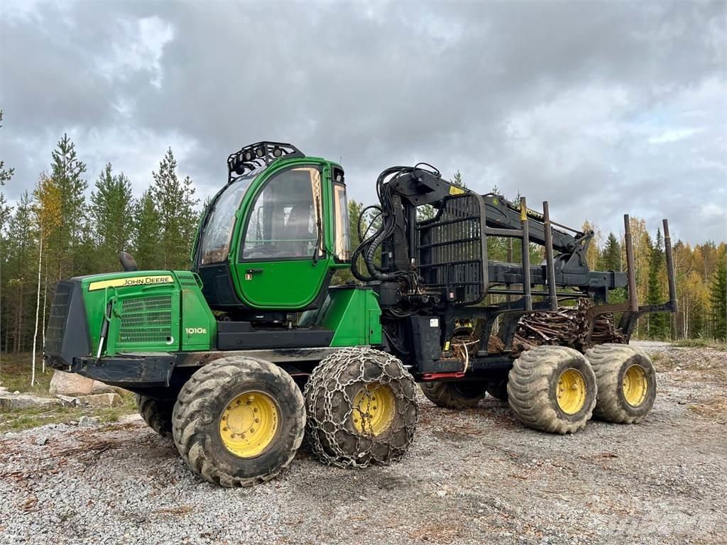 John Deere 1010E Forwarderid