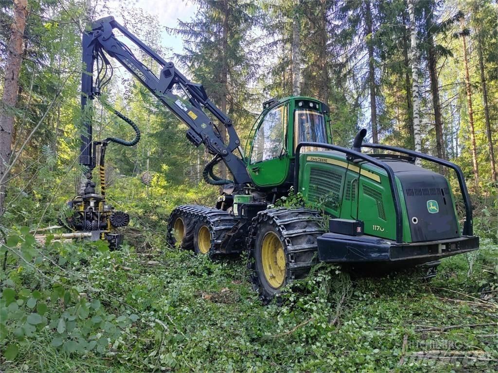 John Deere 1170 E Harvesterid