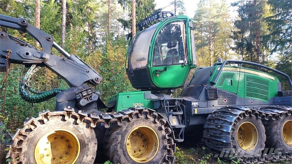 John Deere 1170G Harvesterid