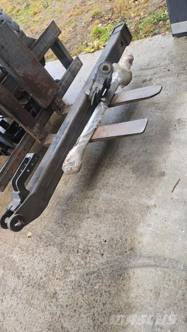 John Deere 1170G Harvesteri kraanad