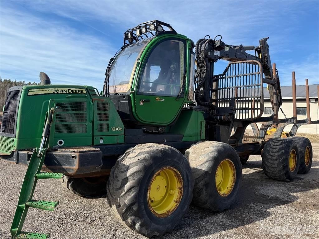 John Deere 1210E Forwarderid
