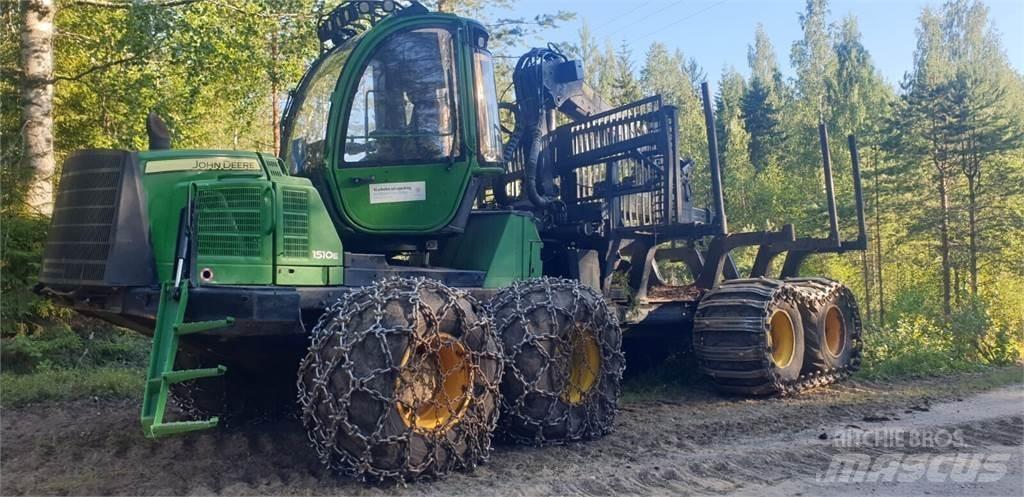 John Deere 1510 E Forwarderid