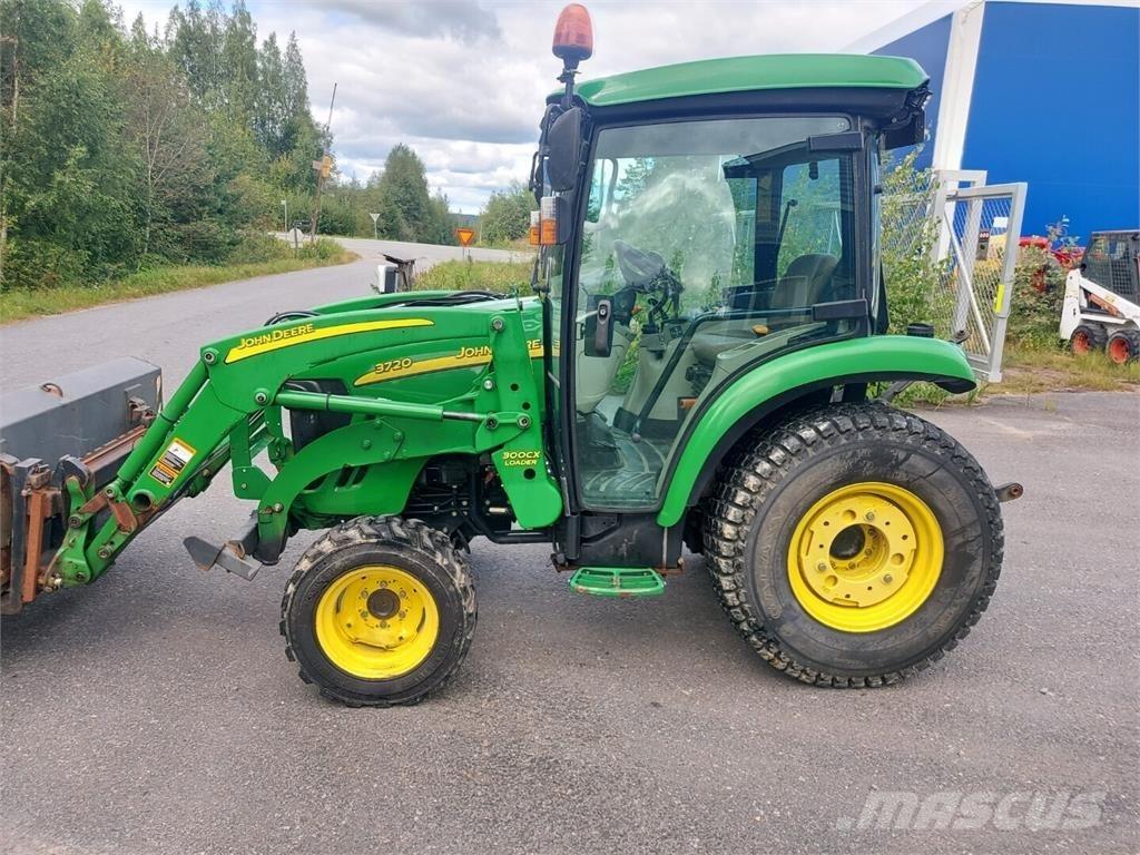 John Deere 3720 Traktorid