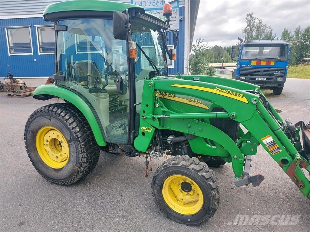 John Deere 3720 Traktorid