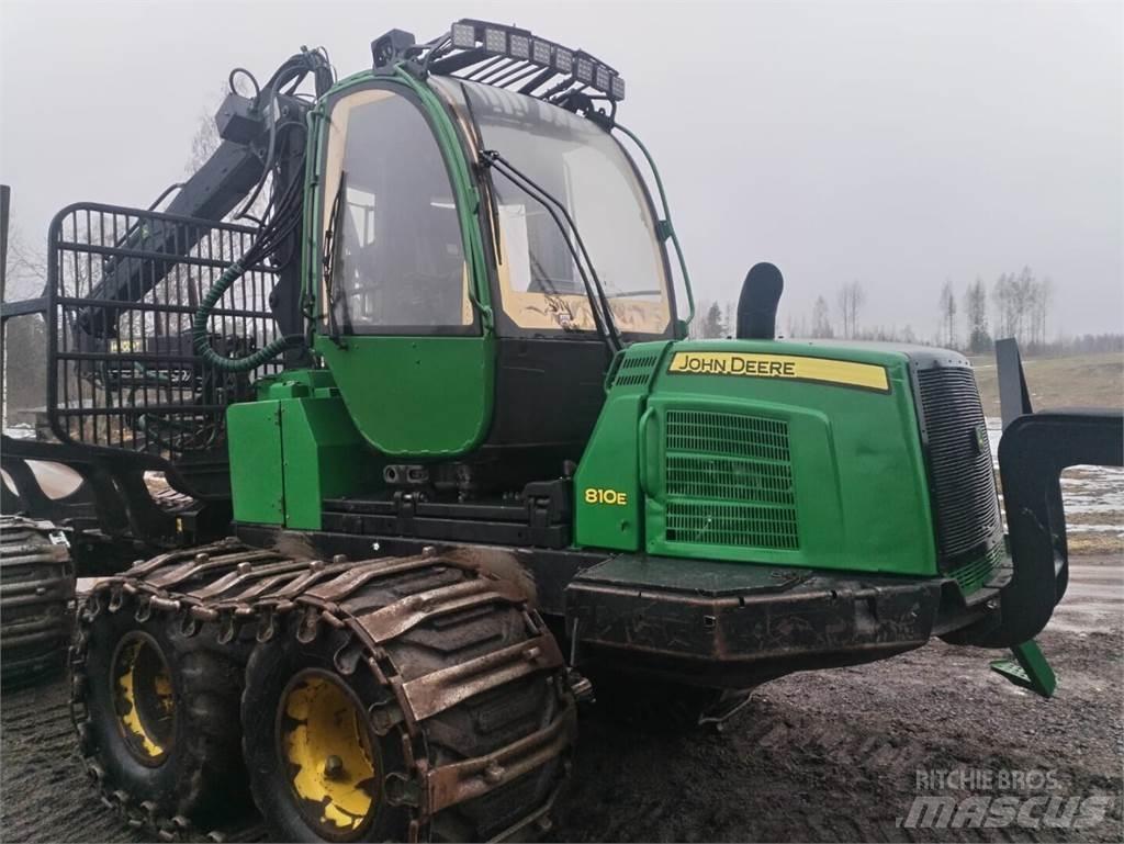 John Deere 810 E Forwarderid