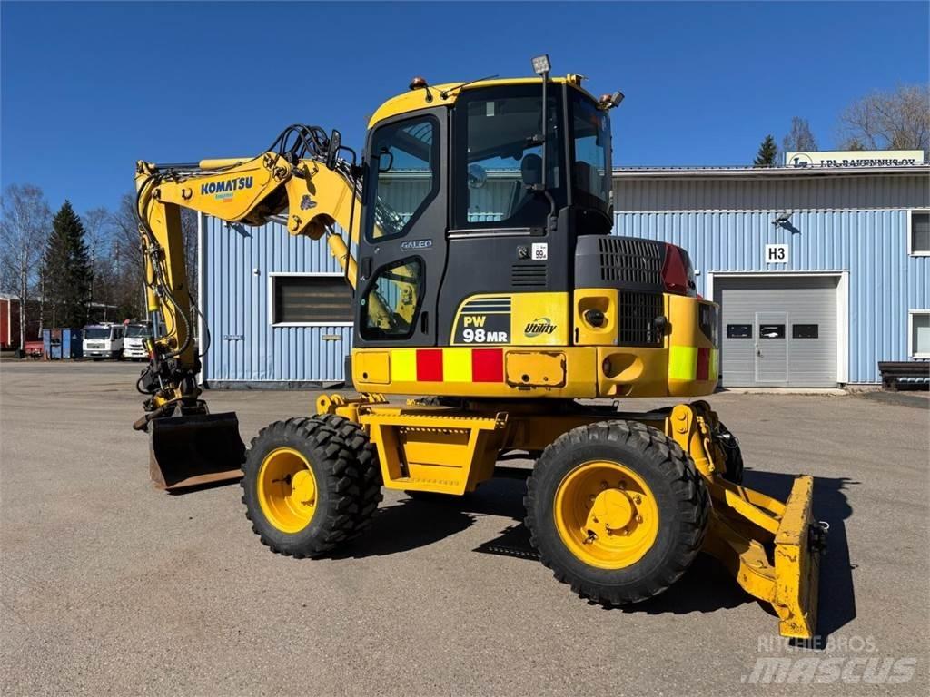 Komatsu PW 98MR-6 Ratasekskavaatorid