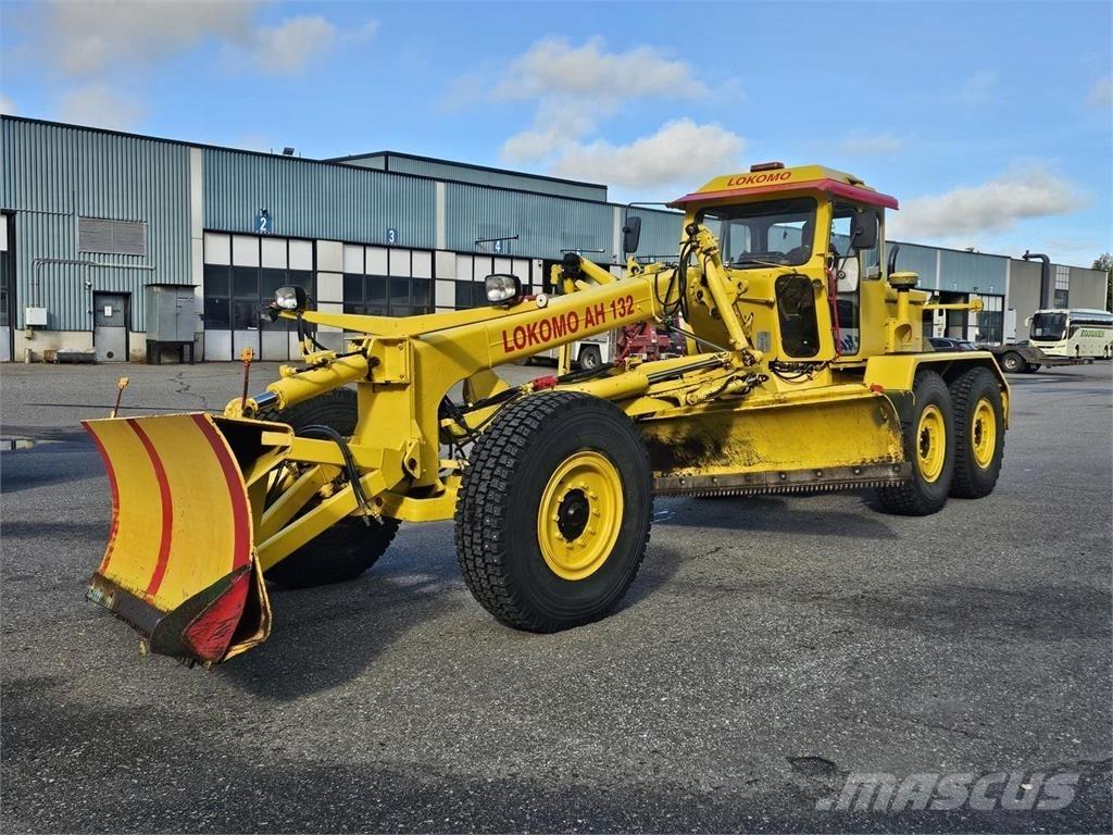Lokomo AH 132 C Greiderid
