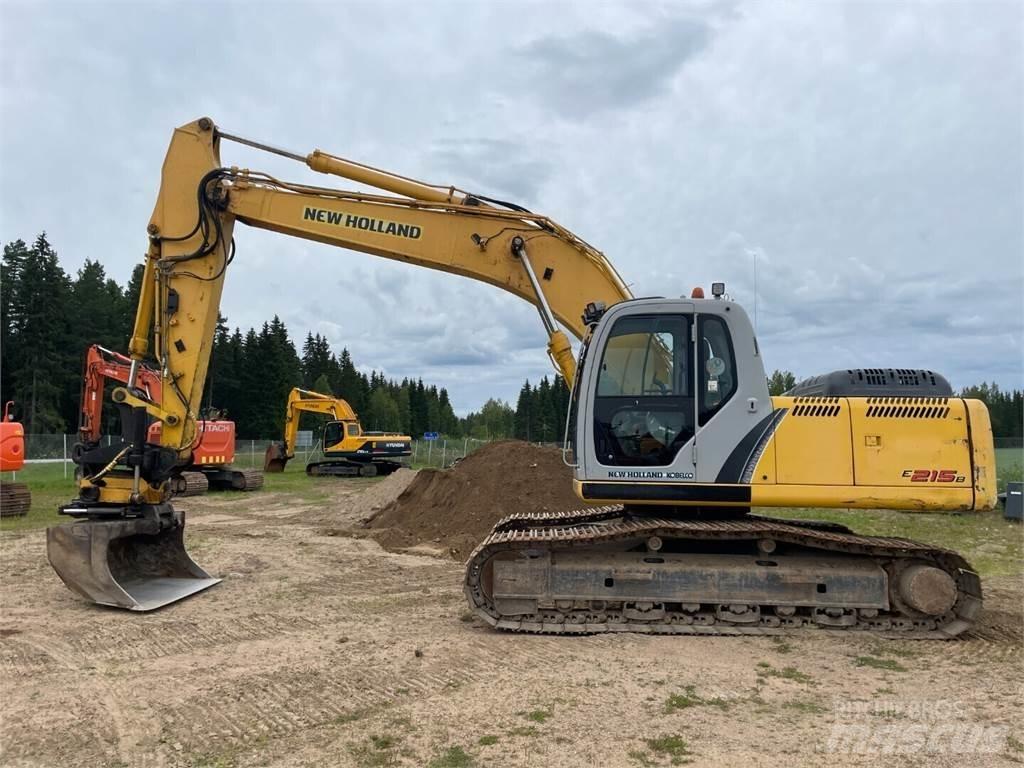 New Holland E215B Roomikekskavaatorid