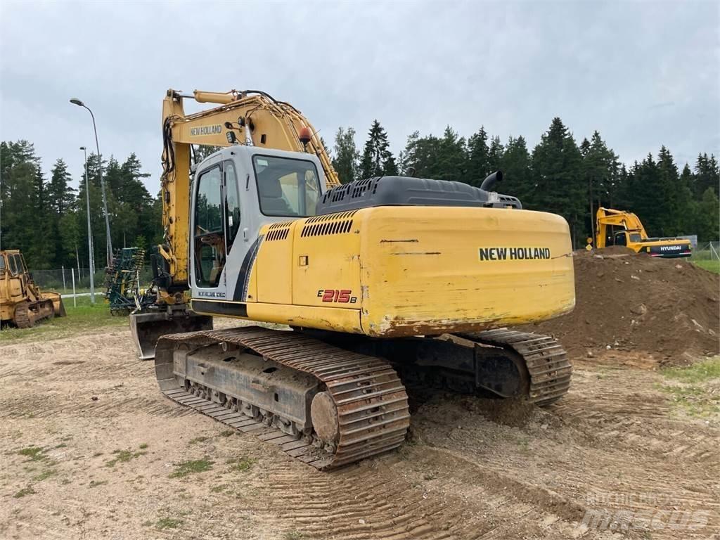 New Holland E215B Roomikekskavaatorid