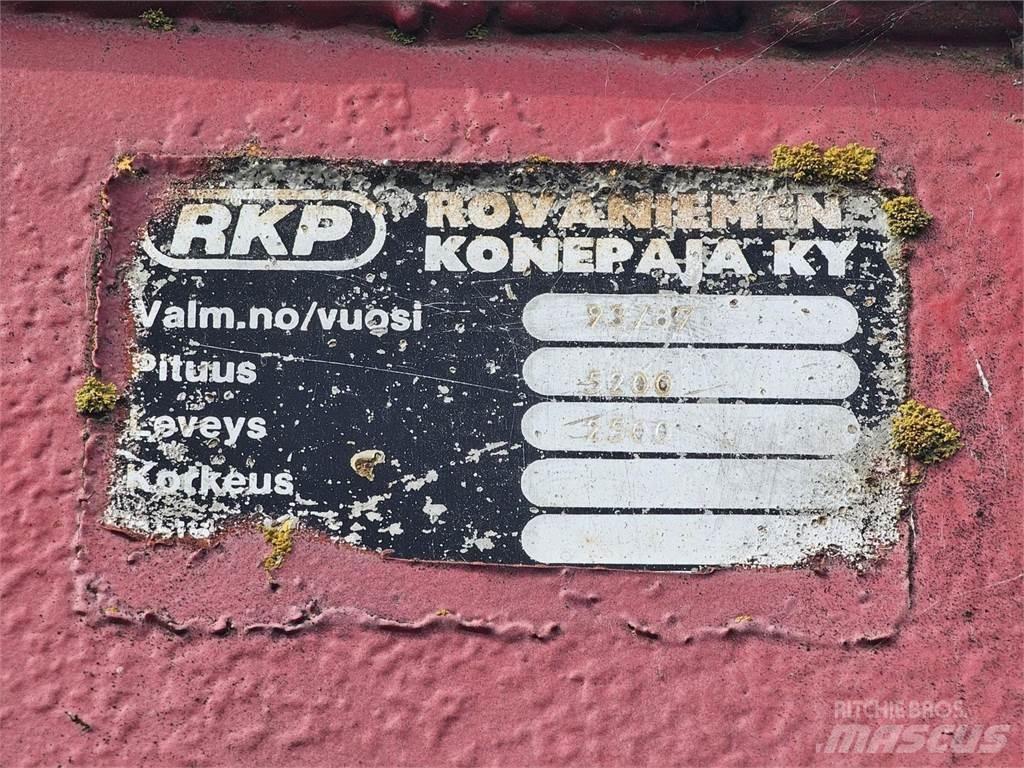  Perävaunu Kallurhaagised