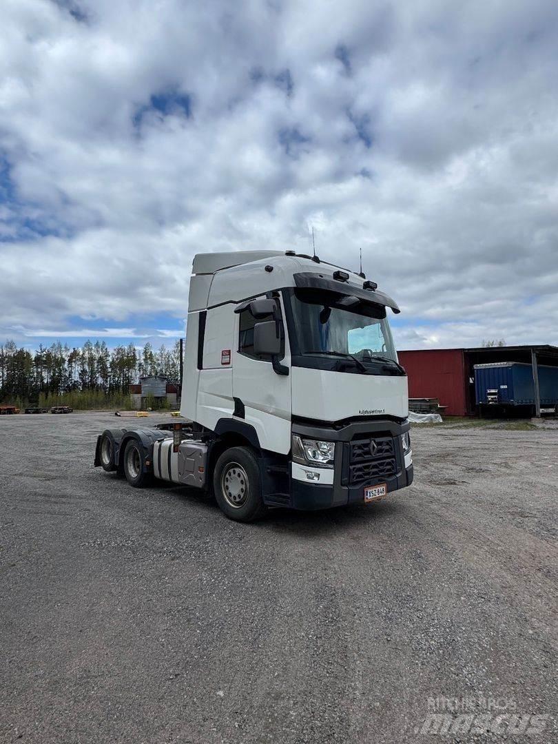 Renault T440 6x2 Sadulveokid