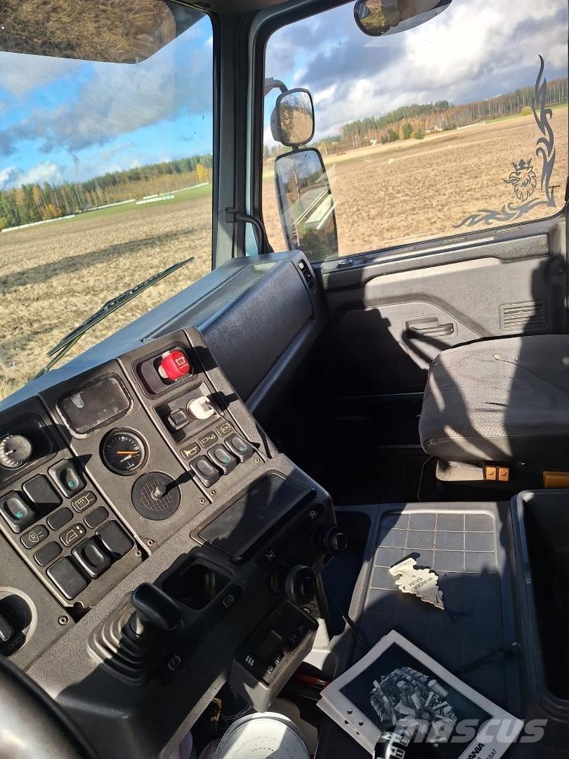 Scania 143H Metsamasinate veokid