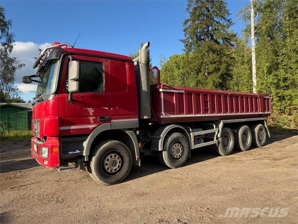 Sisu Polar 10x4 Kallurid