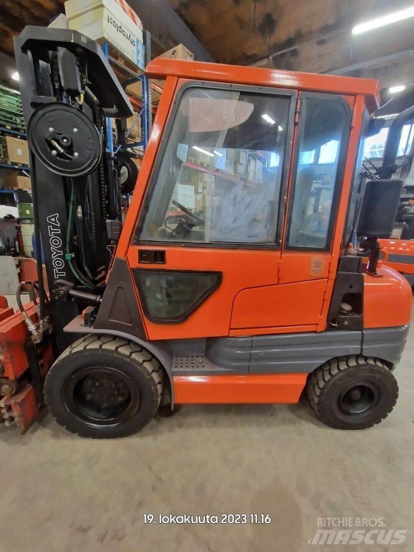 Toyota 02-6FDF30 Diiseltõstukid