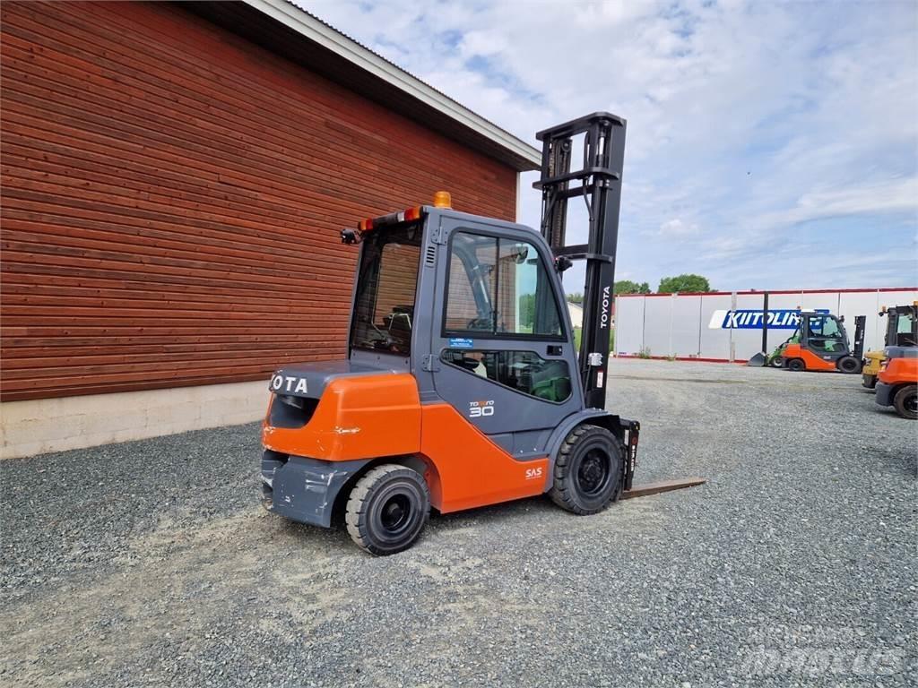 Toyota 02-8FDF30 Diiseltõstukid