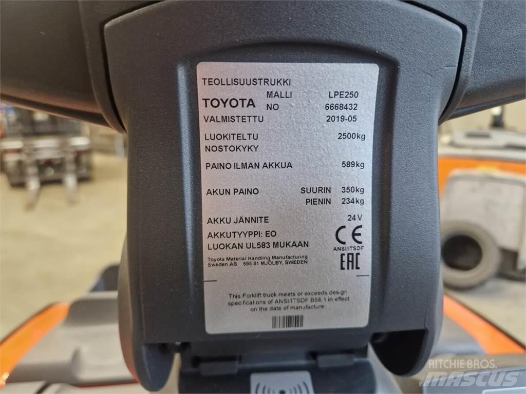 Toyota LPE 250 Kahveltõstukid - muud