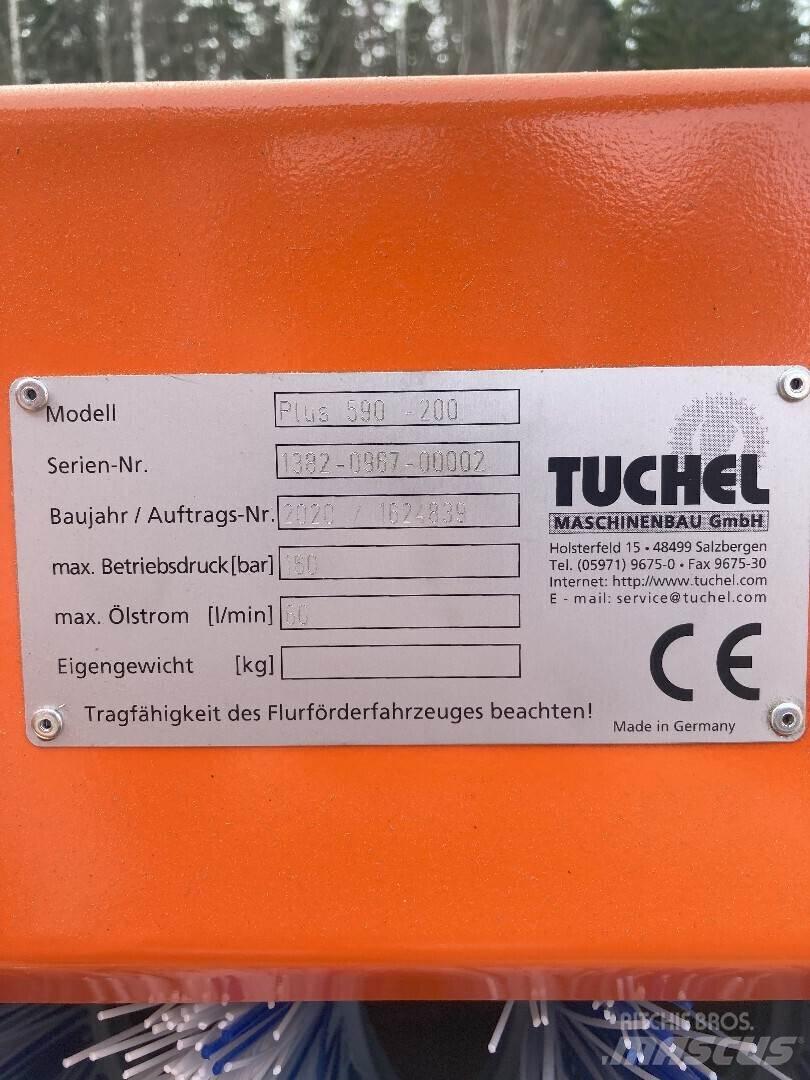 Tuchel Plus 590 Tänavapuhastusmasinad