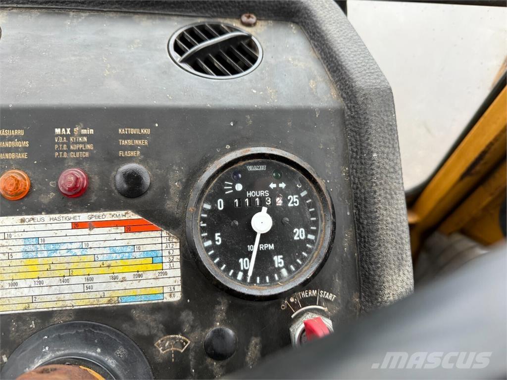 Valmet 702S Traktorid