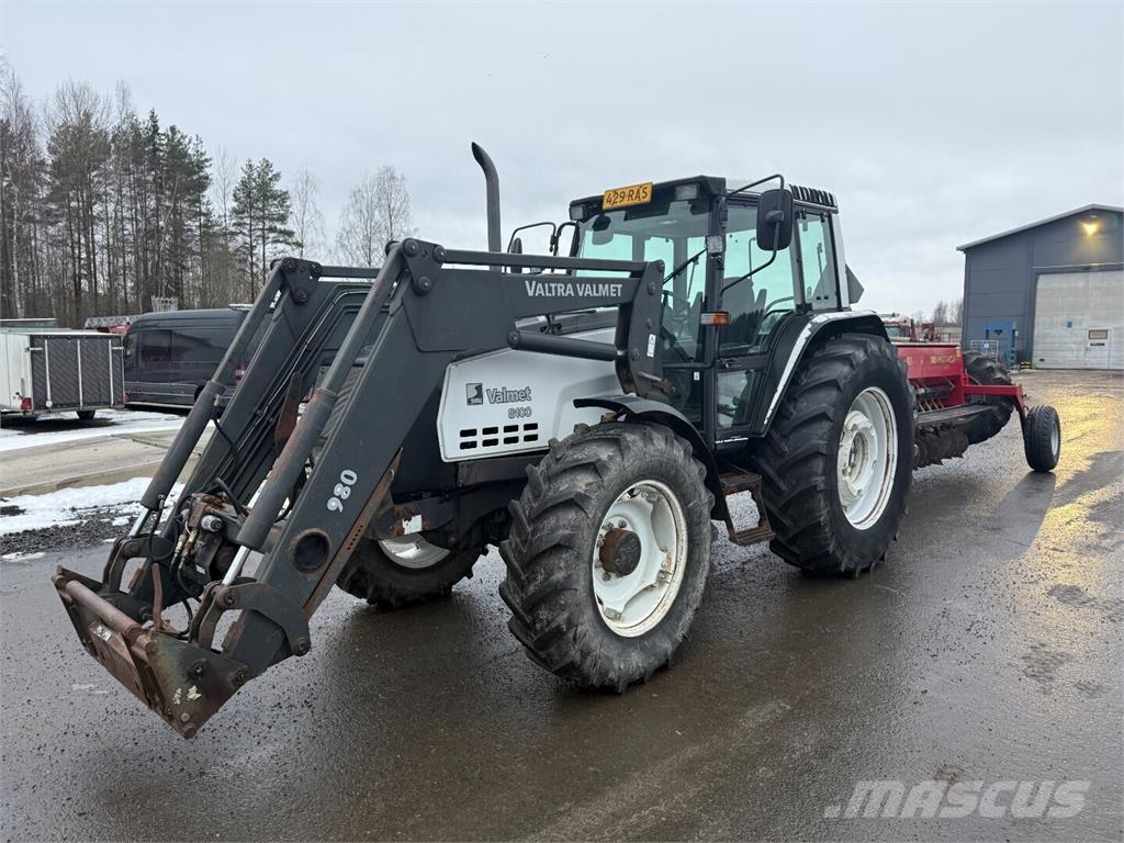Valmet 8100 Turbo Traktorid
