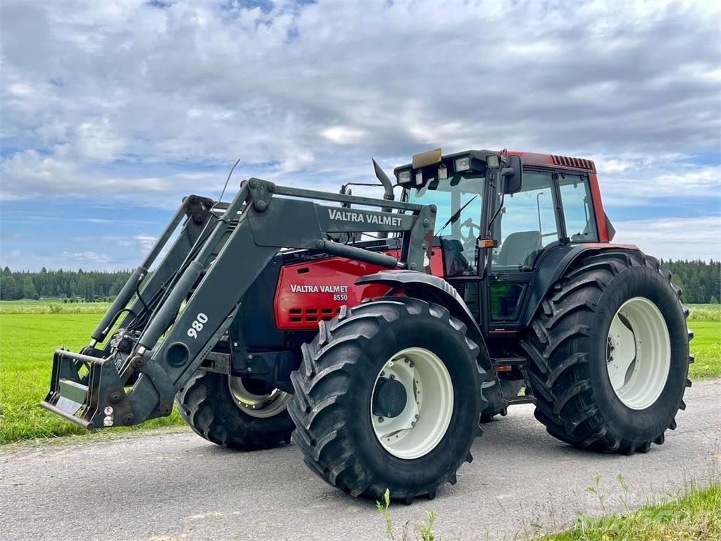 Valtra 8550 Mega Traktorid