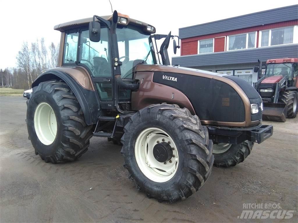 Valtra T 170 Traktorid