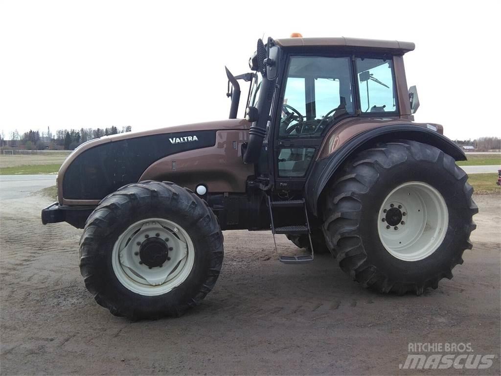Valtra T 170 Traktorid