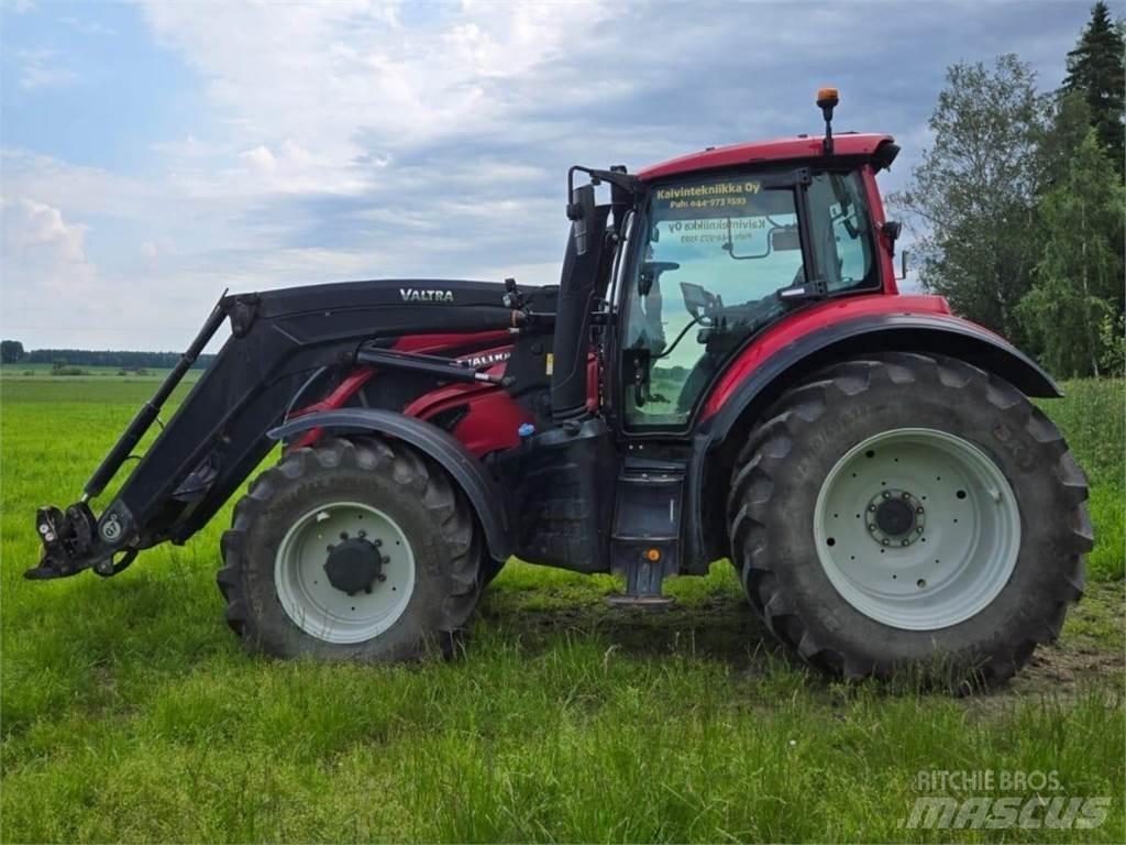 Valtra T144 Versu Traktorid