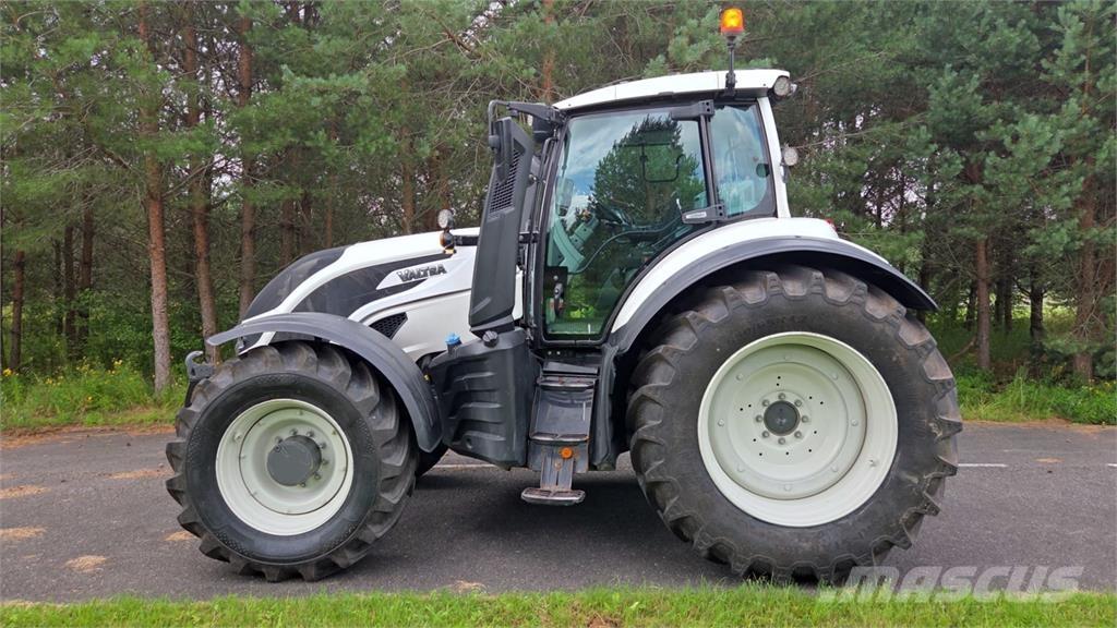 Valtra T254 Versu Traktorid
