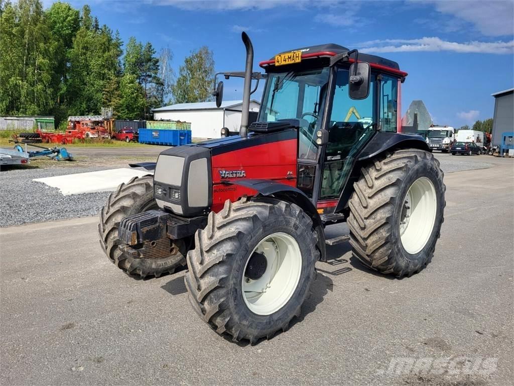 Valtra Valmet 900 Traktorid