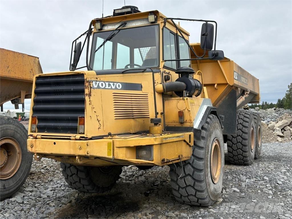 Volvo A 25 C Liigendraamiga pinnaseveokid