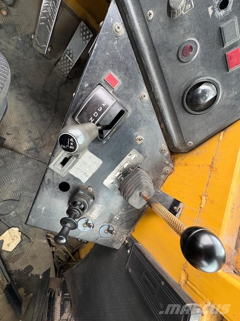 Volvo A 25 C Liigendraamiga pinnaseveokid