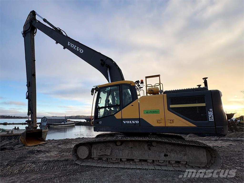 Volvo EC 250 ELR Pika noolega ekskavaatorid