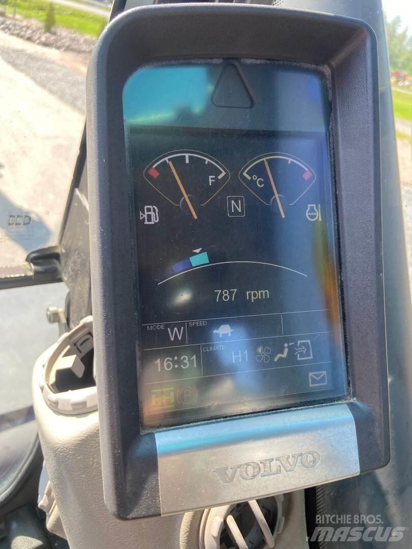 Volvo EW 180 C Ratasekskavaatorid