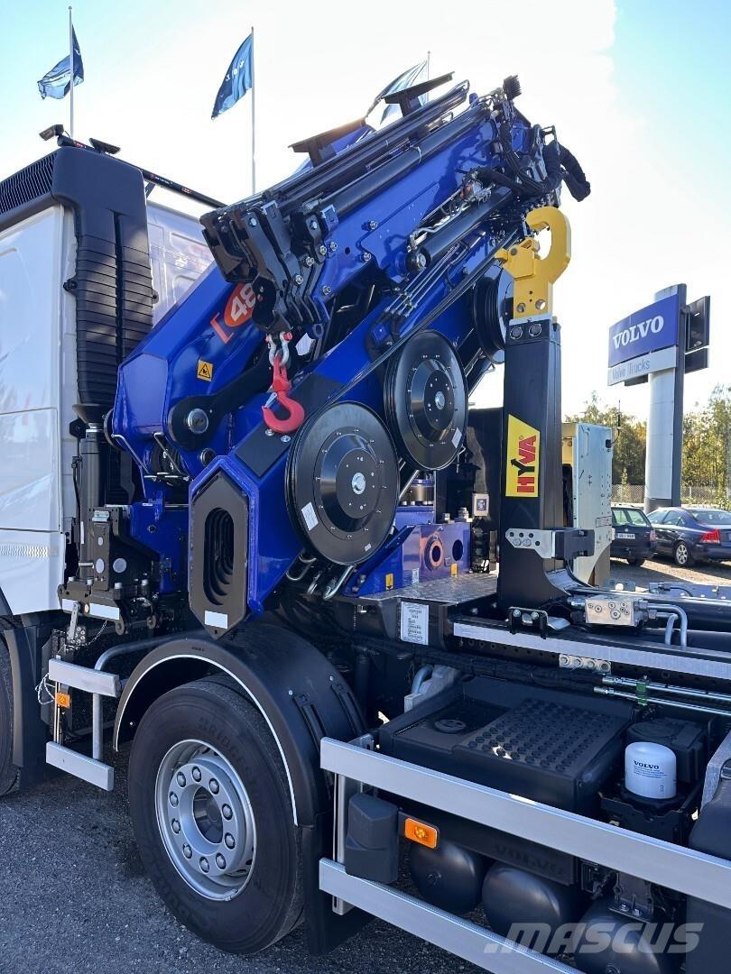 Volvo FH13 8x4 Kraanaga veokid
