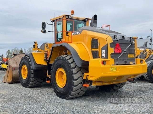 Volvo L250H Rataslaadurid