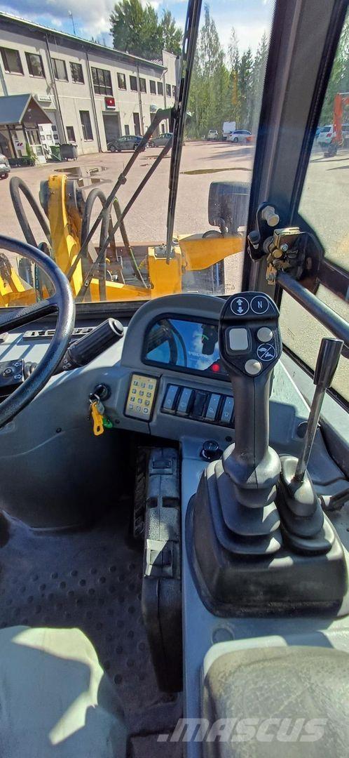 Volvo L25B-P Rataslaadurid