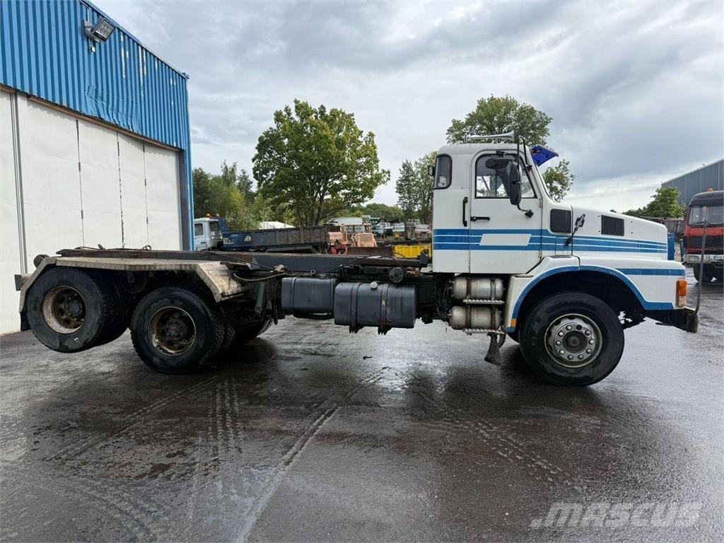 Volvo N10 6x2 Konksliftveokid