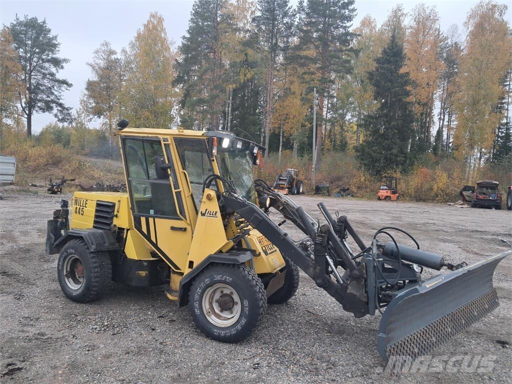 Wille 445 Väikelaadurid