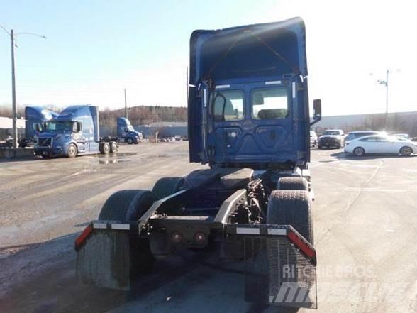 Freightliner CASCADIA 116 Sadulveokid