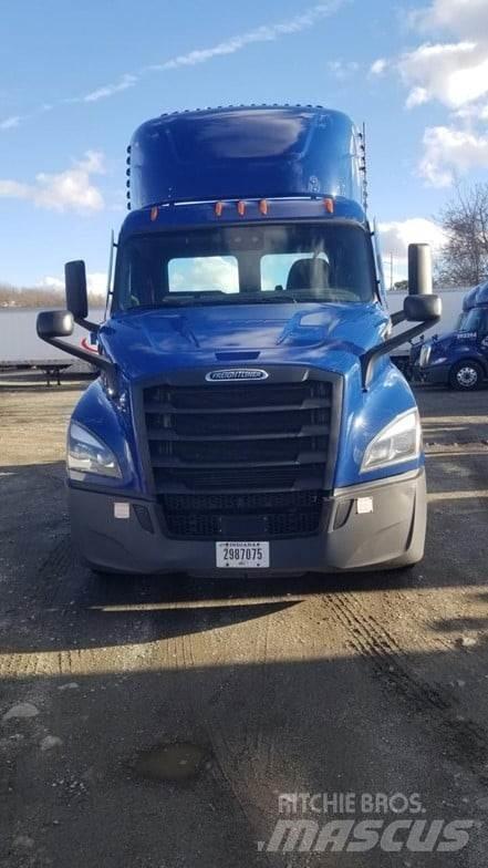 Freightliner CASCADIA 116 Sadulveokid