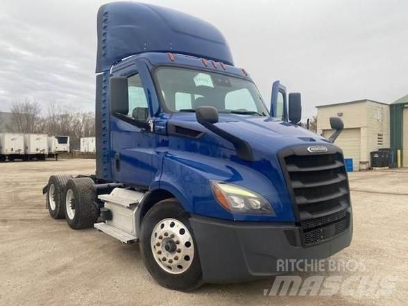 Freightliner CASCADIA 116 Sadulveokid