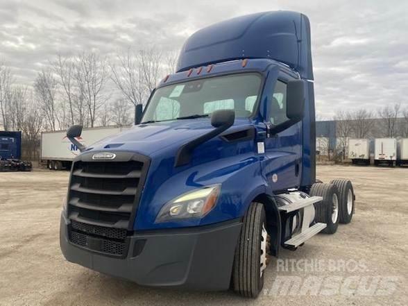 Freightliner CASCADIA 116 Sadulveokid