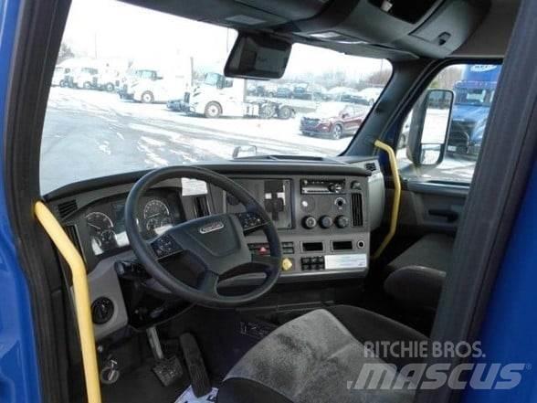 Freightliner CASCADIA 116 Sadulveokid