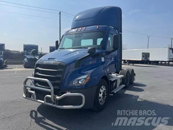 Freightliner CASCADIA 116 Sadulveokid
