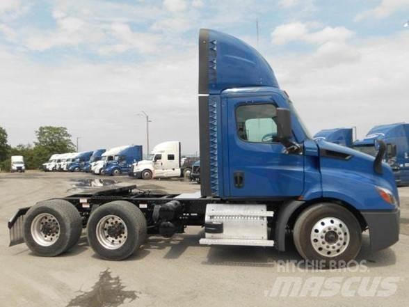 Freightliner CASCADIA 116 Sadulveokid