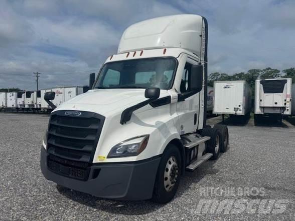 Freightliner CASCADIA 116 Sadulveokid
