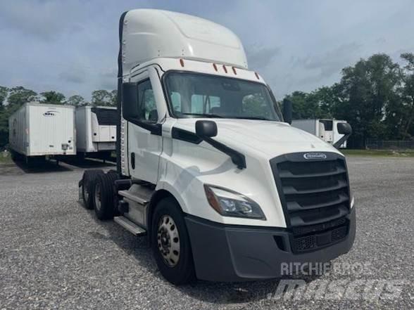 Freightliner CASCADIA 116 Sadulveokid