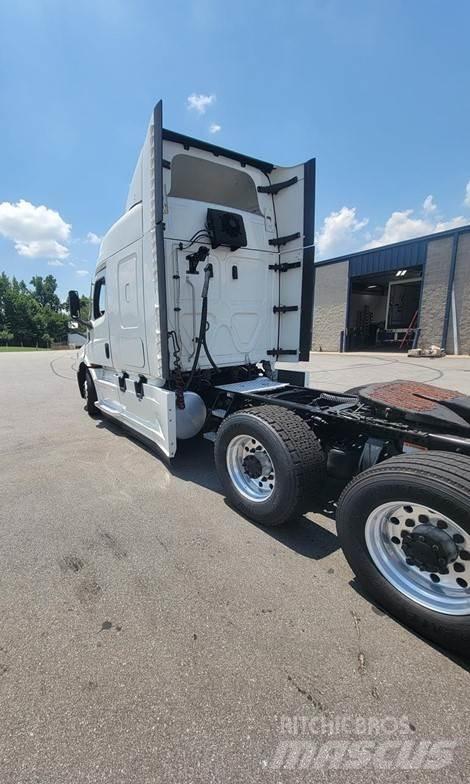 Freightliner CASCADIA 116 Sadulveokid