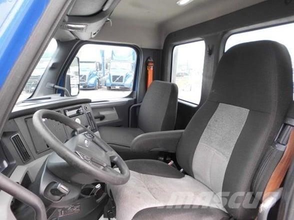 Freightliner CASCADIA 116 Sadulveokid
