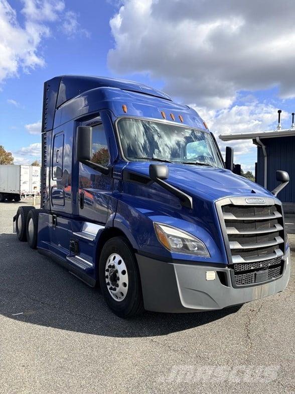 Freightliner CASCADIA 116 Sadulveokid